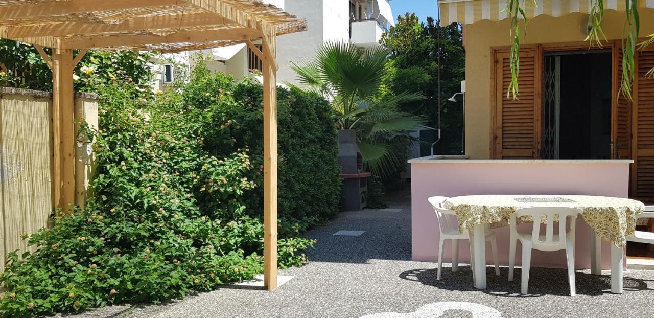 Appartamento Con Giardino Sul Mare Gallipoli Bagian luar foto
