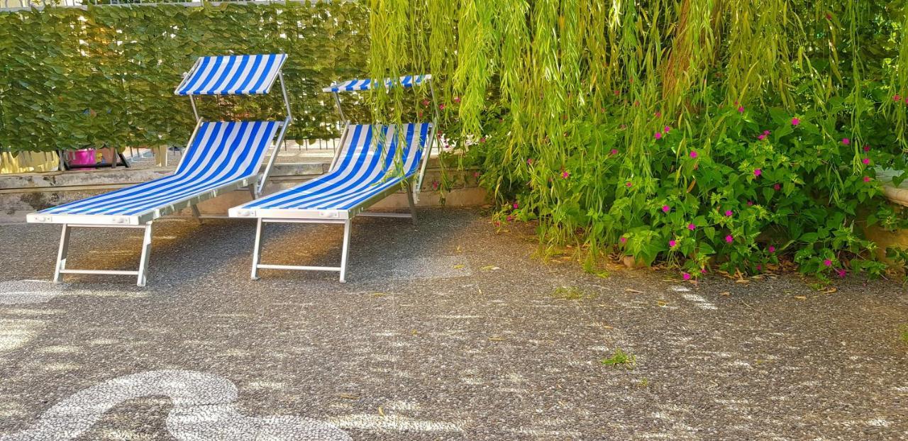 Appartamento Con Giardino Sul Mare Gallipoli Bagian luar foto