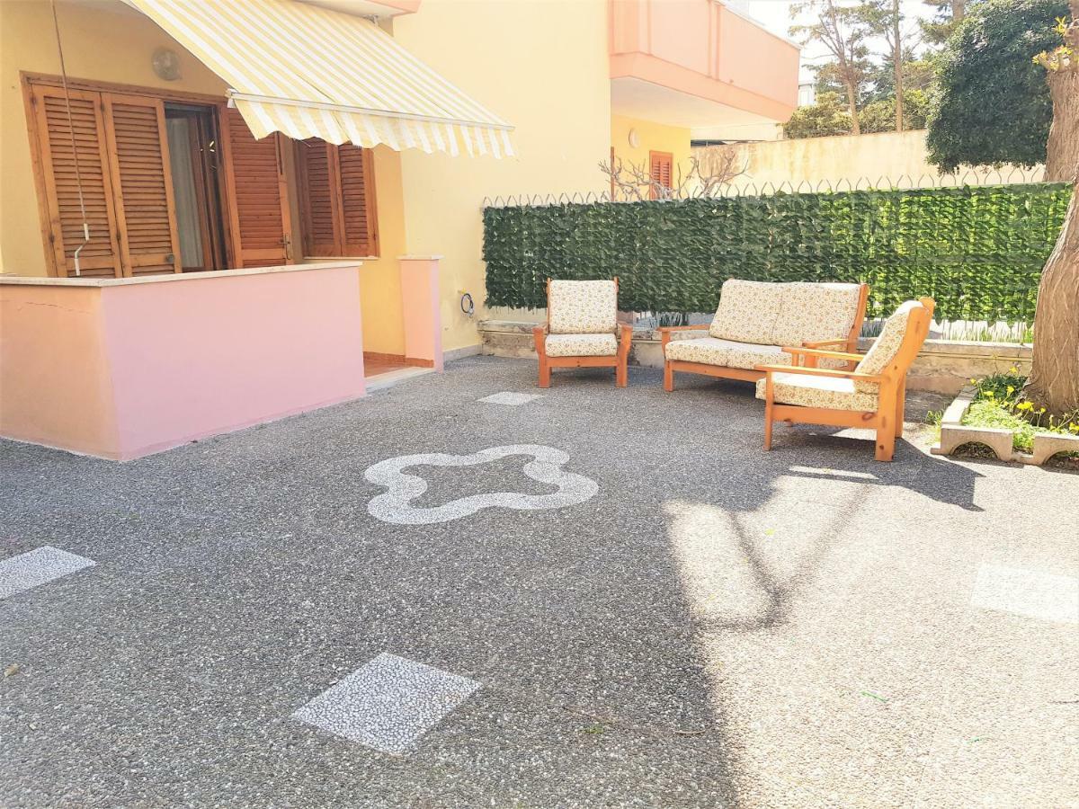 Appartamento Con Giardino Sul Mare Gallipoli Bagian luar foto